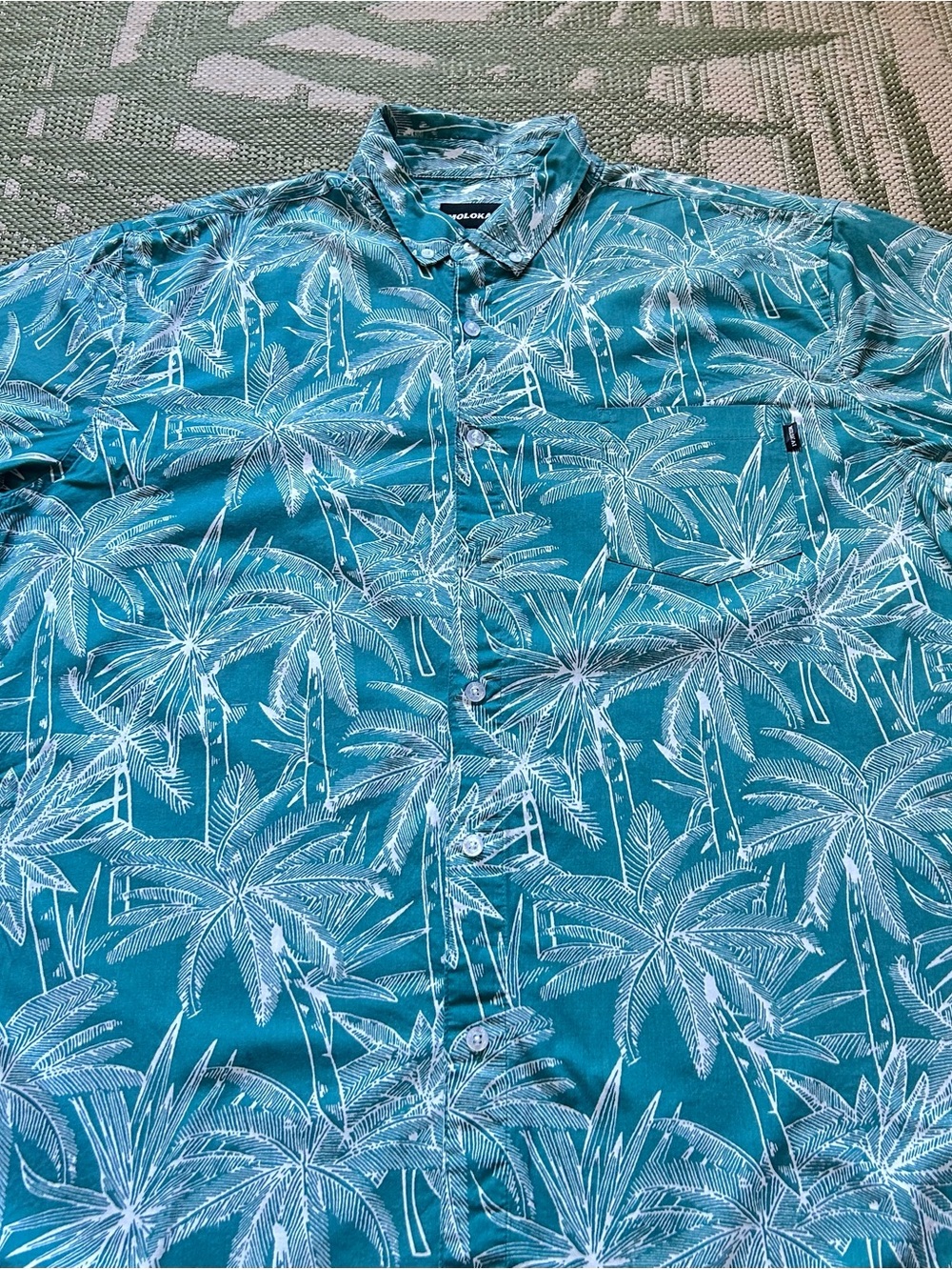 MOLOKAI SURF CO Casual Teal Palm-Print Button-Down Aloha Shirt